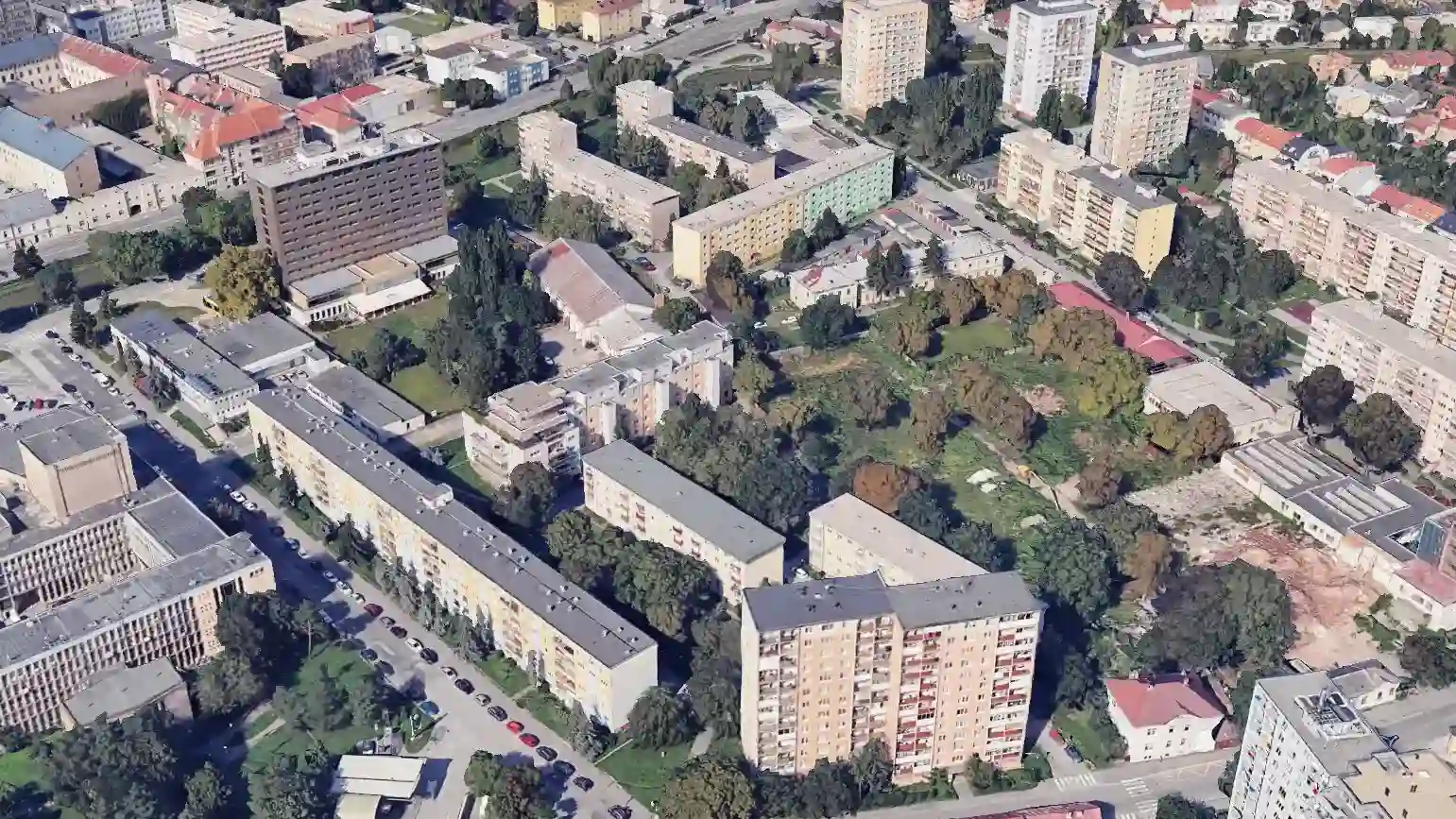 Letecký pohľad na územie budúceho projektu Alvinczyho dvor v Košiciach